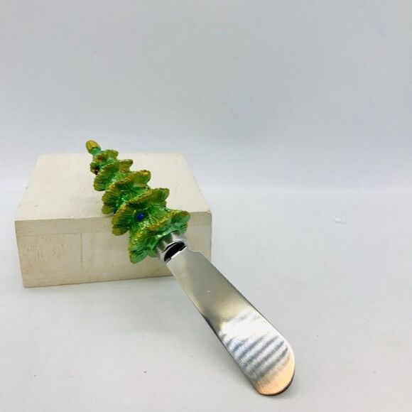 Christmas Tree Butter Knife Holiday Decor - Picture 10 of 12